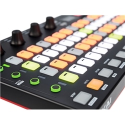 CONTROLADOR AKAI FIRE - 100618479