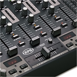 MESA MISTURA BEHRINGER VMX-1000 USB - BEHRINGER