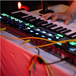 TECLADO ARTURIA KEYSTEP PRO CHROMA - ARTURIA