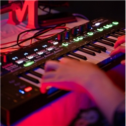 TECLADO ARTURIA KEYSTEP PRO CHROMA - ARTURIA