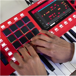 SINTETIZADOR AKAI MPC KEY 37 - AKAI