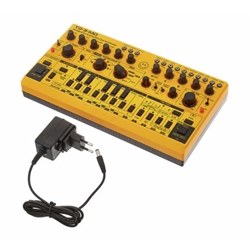 SINTETIZADOR BEHRINGER TD-3-MO AM - BEHRINGER