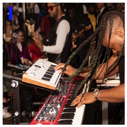 SINTETIZADOR ARTURIA ASTROLAB 37 - ARTURIA